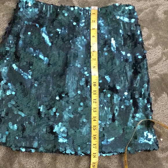 Sequin mini skirt - Picture 6 of 8